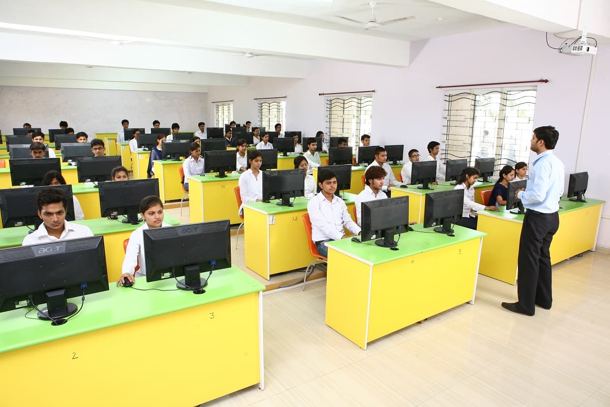 Rungta Engineering College Bhilai Lab photo 8